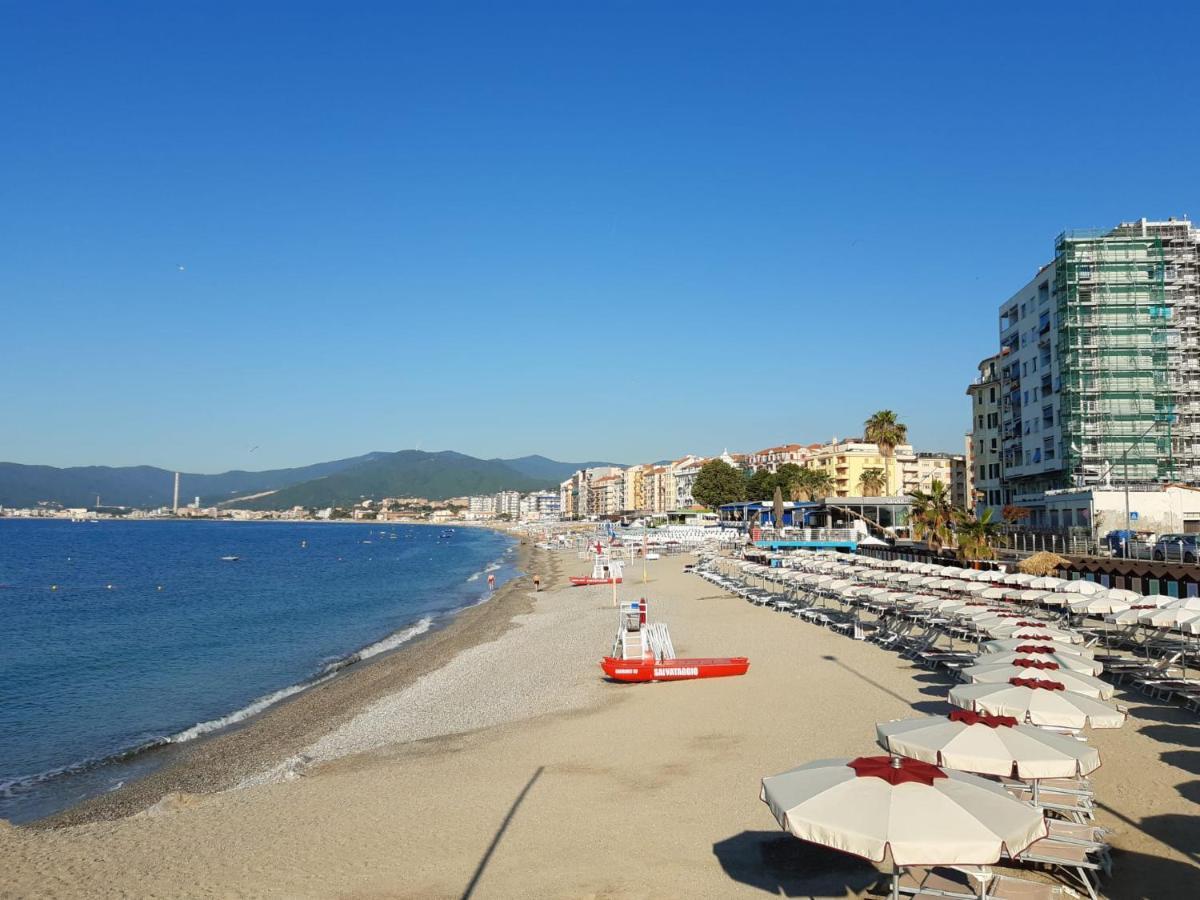 La Casa Del Mare Apartman Savona Kültér fotó