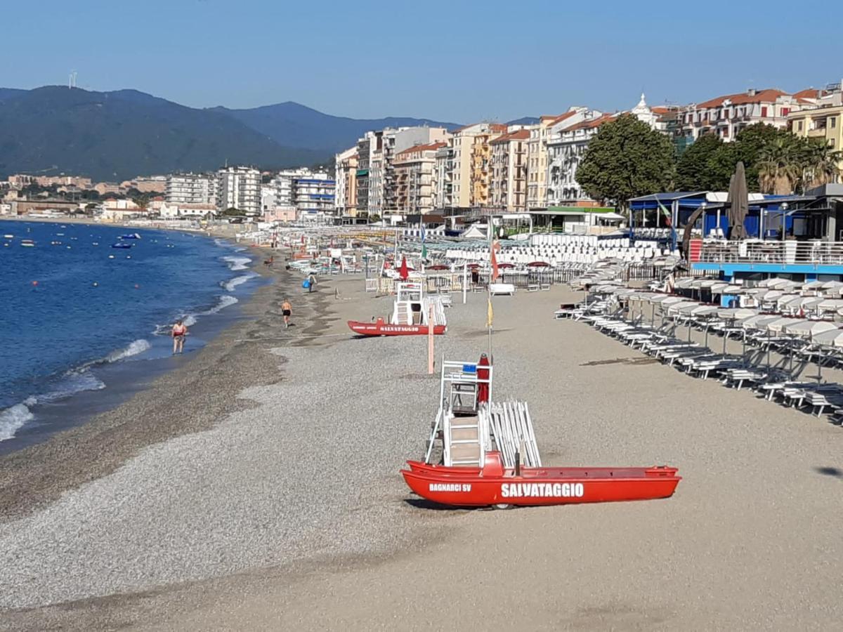 La Casa Del Mare Apartman Savona Kültér fotó